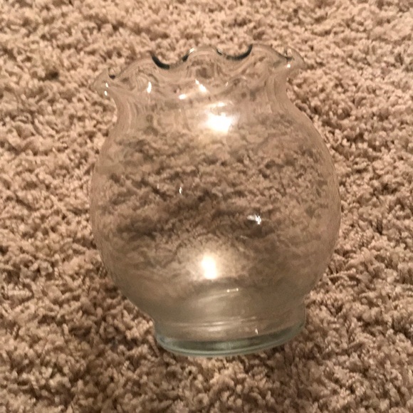 Vase - Picture 3 of 4